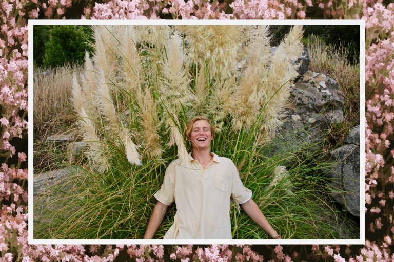 Take a break on a waterbed with Courtsyde’s smooth second EP Courtsyde