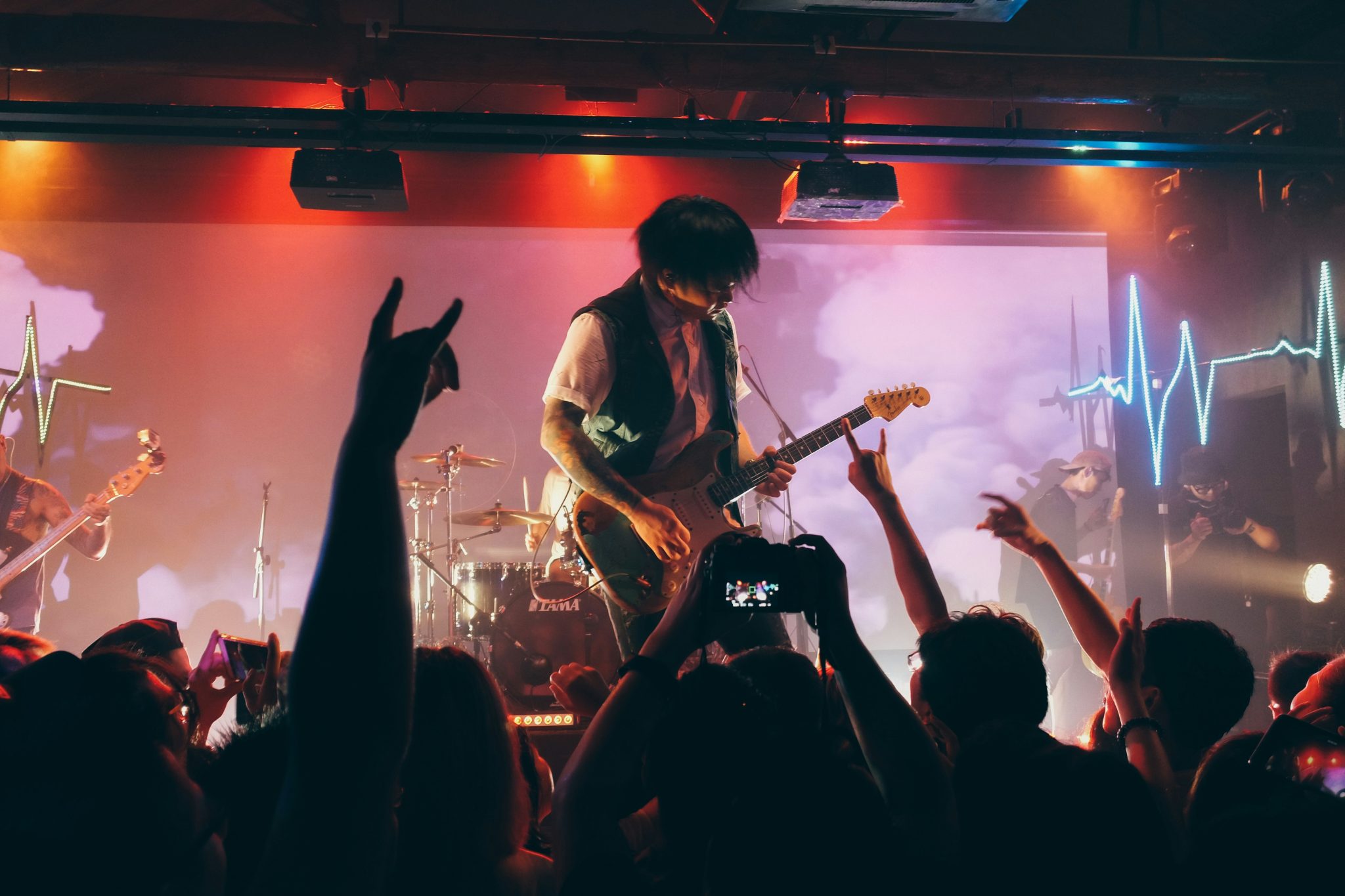 If You Can’t Bring These 10 Things, You’re Not Ready to Play Live Music Live music artists